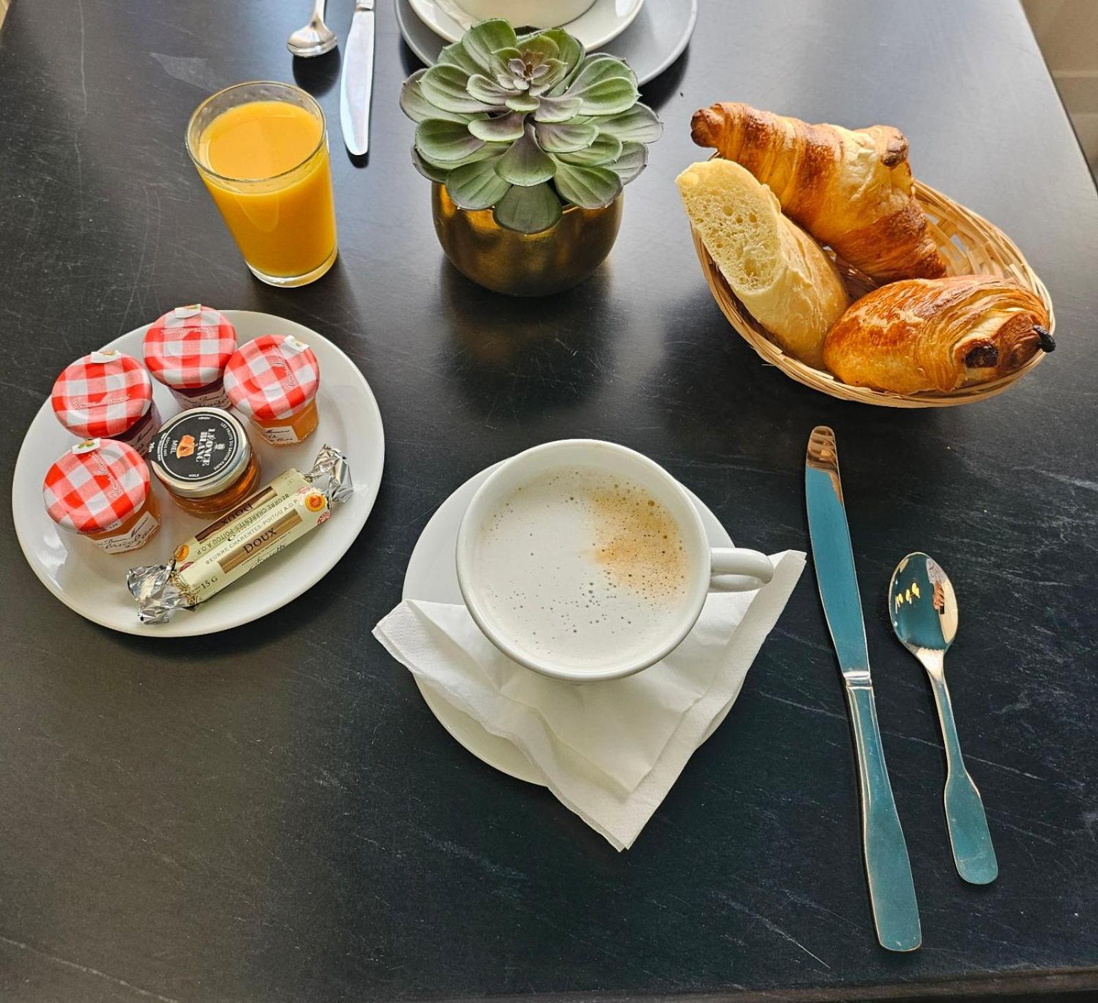 La Caravelle Hotell Aix-en-Provence Eksteriør bilde